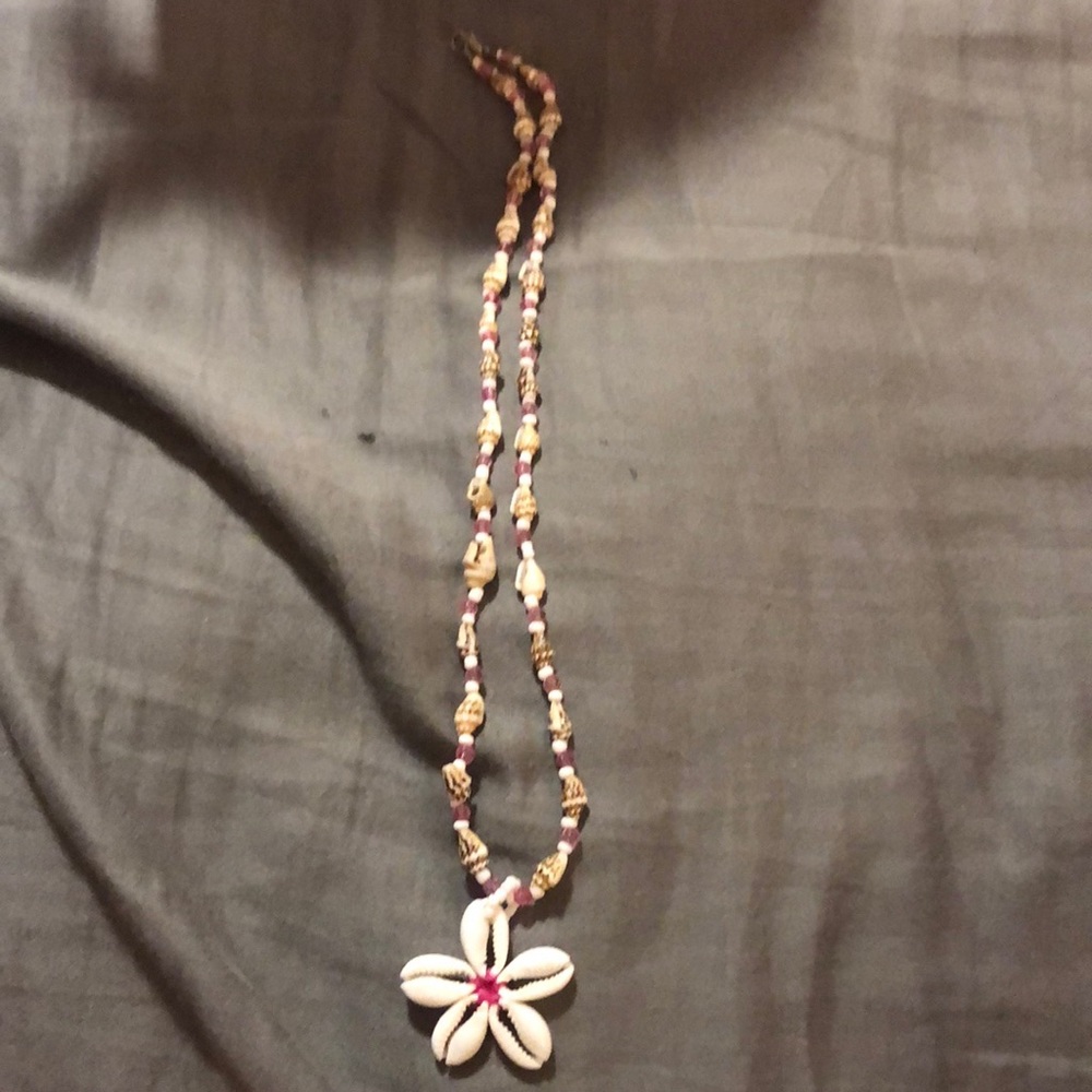 Shell necklace